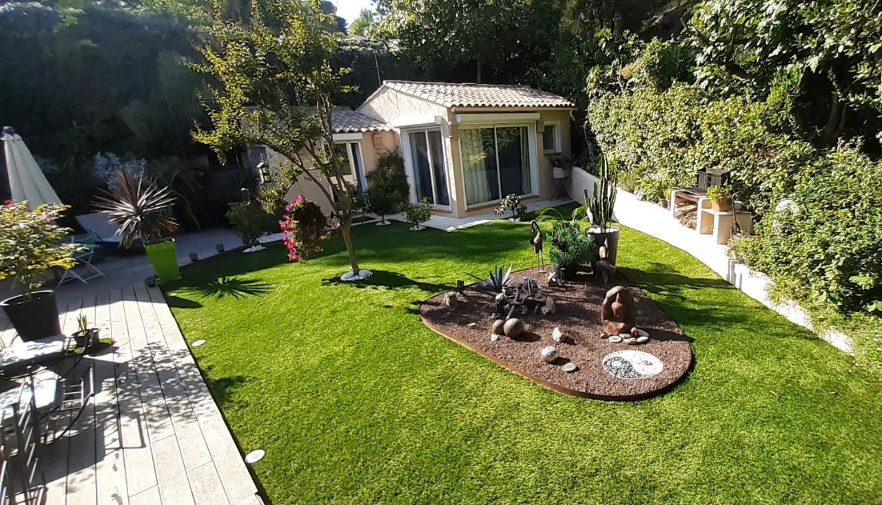 Dans Un Jardin Bb Et Jacuzzi Panzió Mandelieu Kültér fotó